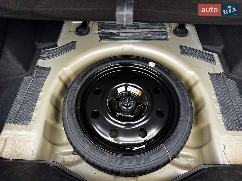 Седан Lincoln MKZ 2016 в Вінниці