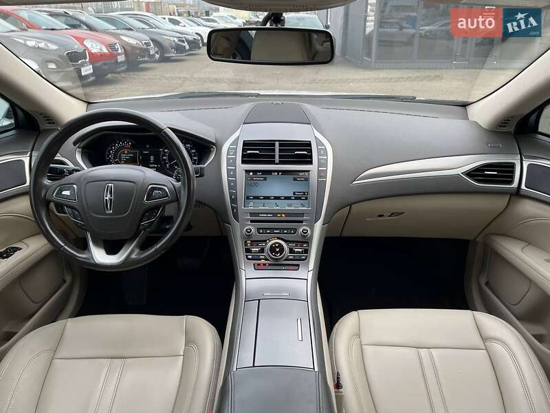 Седан Lincoln MKZ 2018 в Киеве