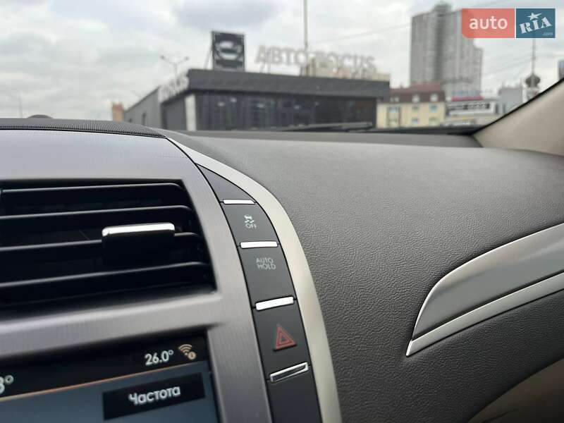 Седан Lincoln MKZ 2018 в Киеве