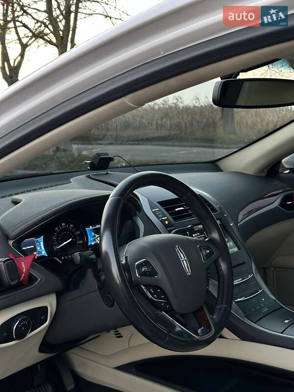 Седан Lincoln MKZ 2014 в Ивано-Франковске