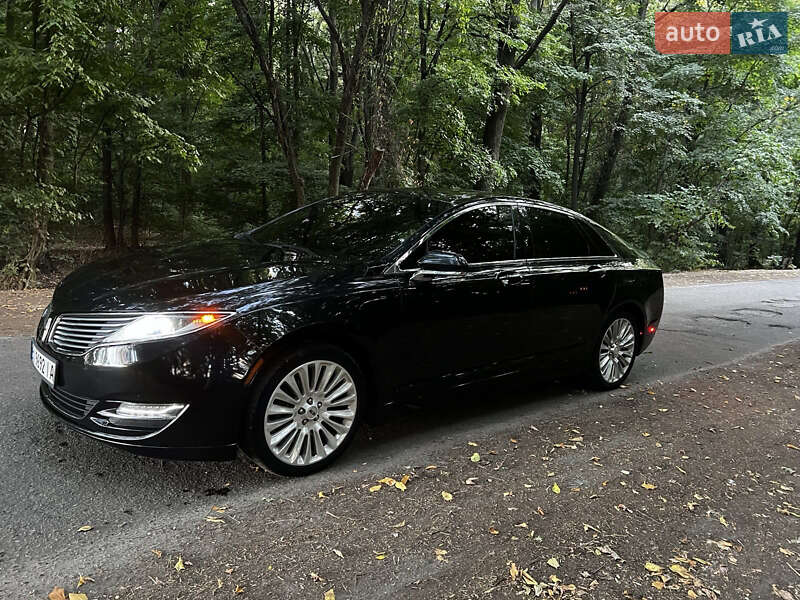 Lincoln MKZ 2014