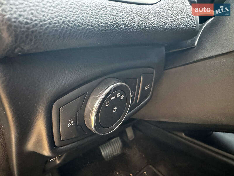 Седан Lincoln MKZ 2016 в Киеве фото 16 Седан Lincoln MKZ 2016 в Киеве