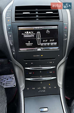 Седан Lincoln MKZ 2015 в Кременчуці