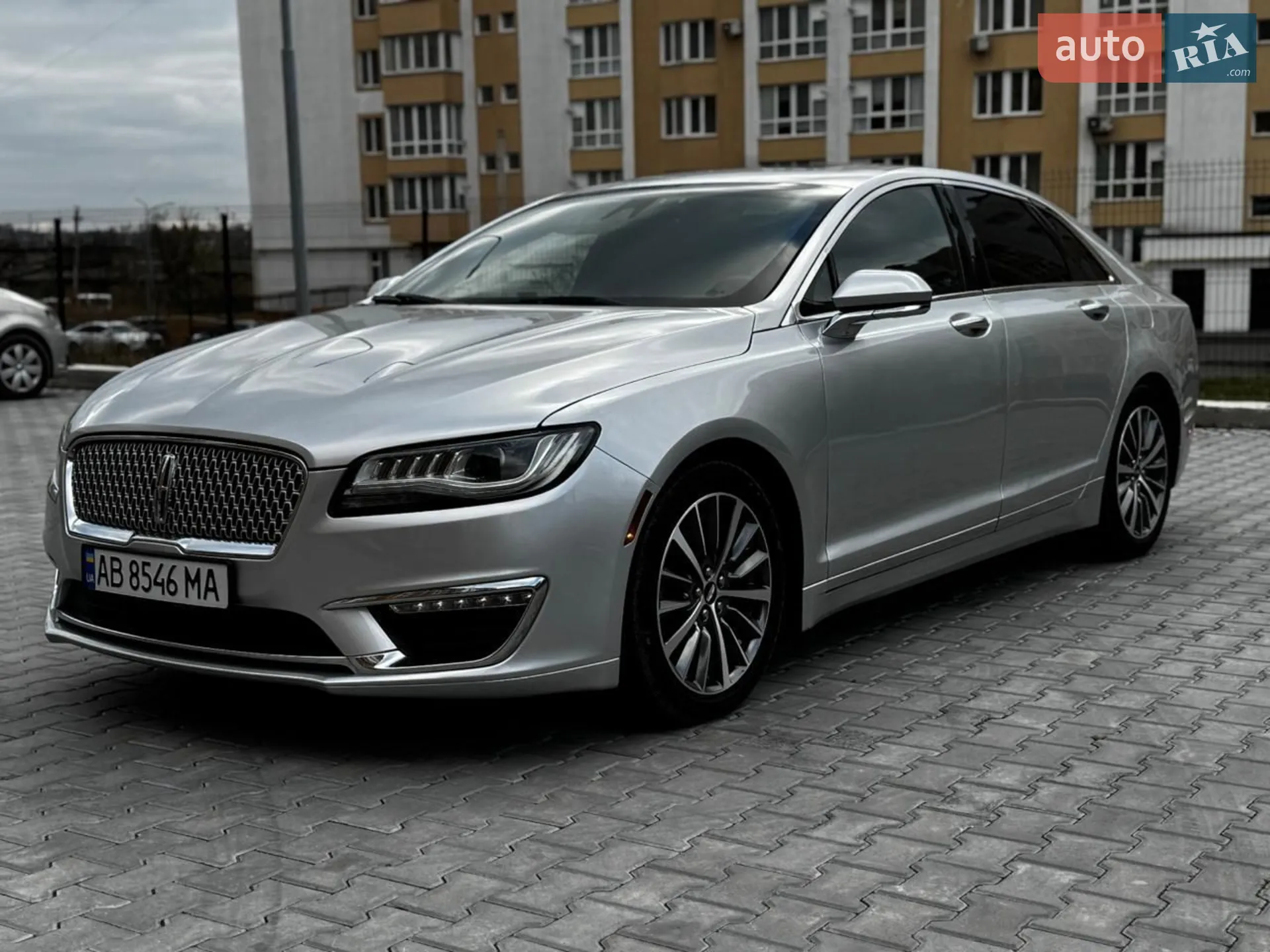 2016 Lincoln MKZ - мініатюра 8