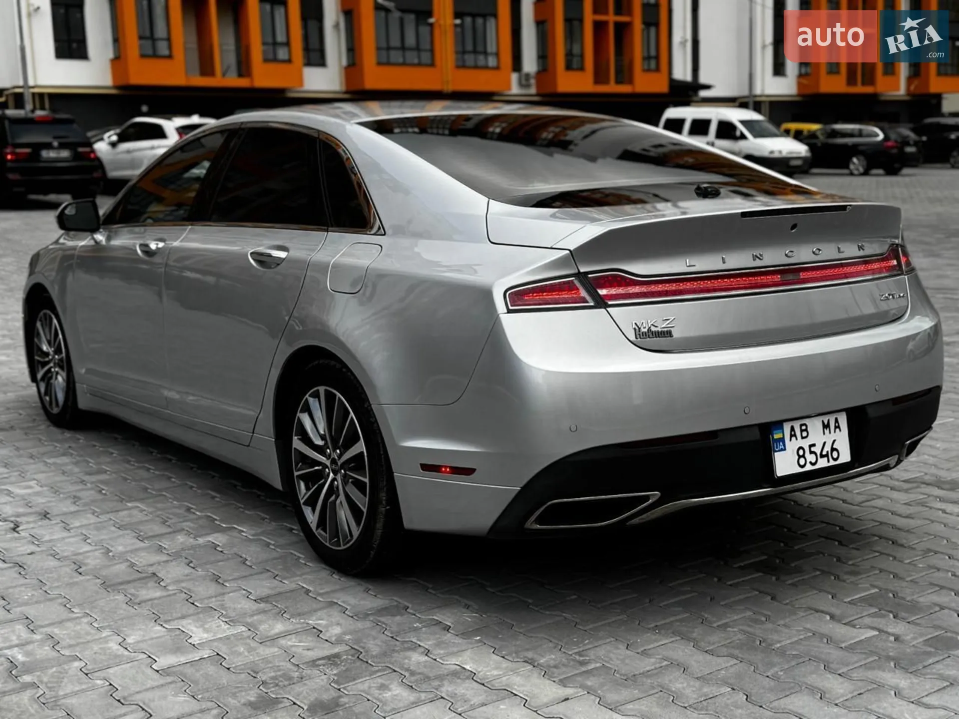 2016 Lincoln MKZ - мініатюра 3