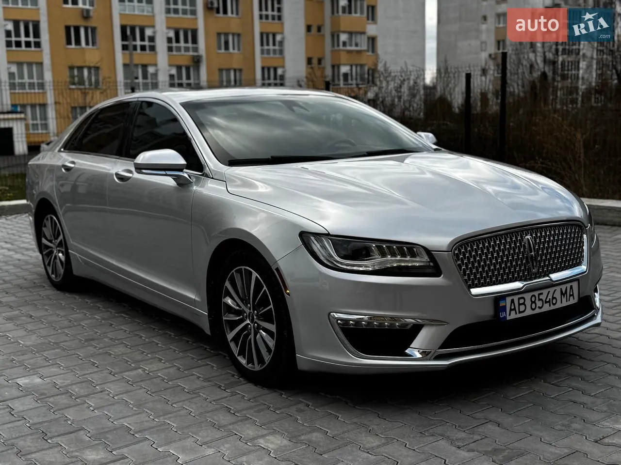2016 Lincoln MKZ - мініатюра 36
