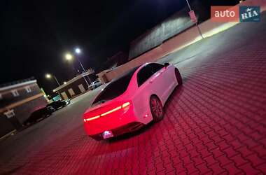 Седан Lincoln MKZ 2013 в Киеве
