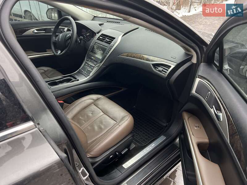 Седан Lincoln MKZ 2015 в Одессе