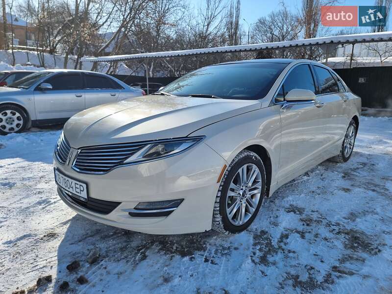 Седан Lincoln MKZ 2015 в Чернигове