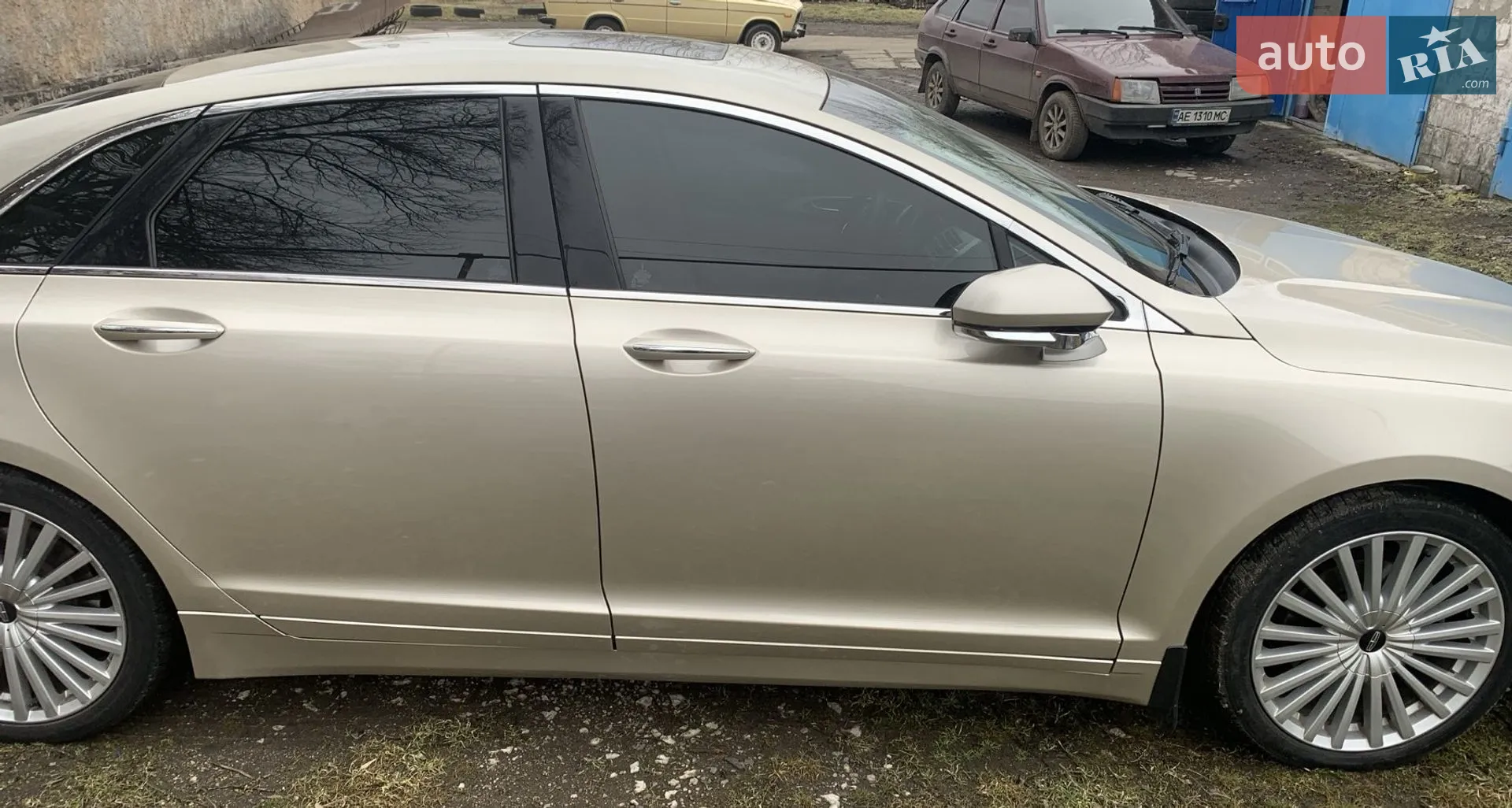 2017 Lincoln MKZ - мініатюра 13
