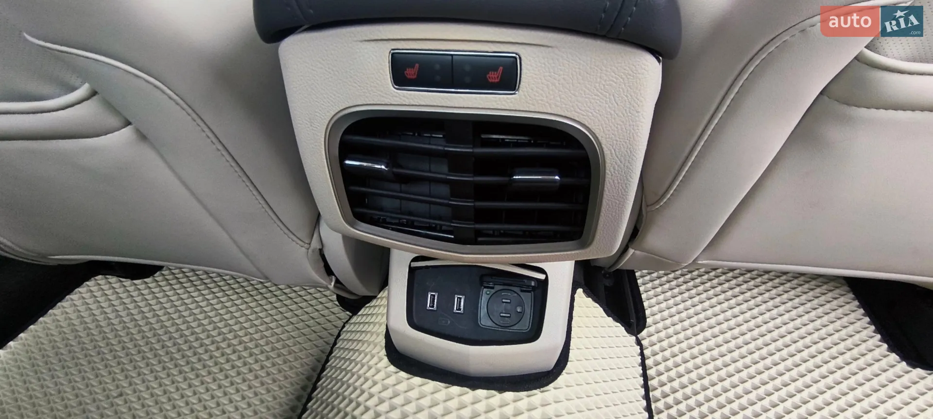 2019 Lincoln MKZ - мініатюра 16