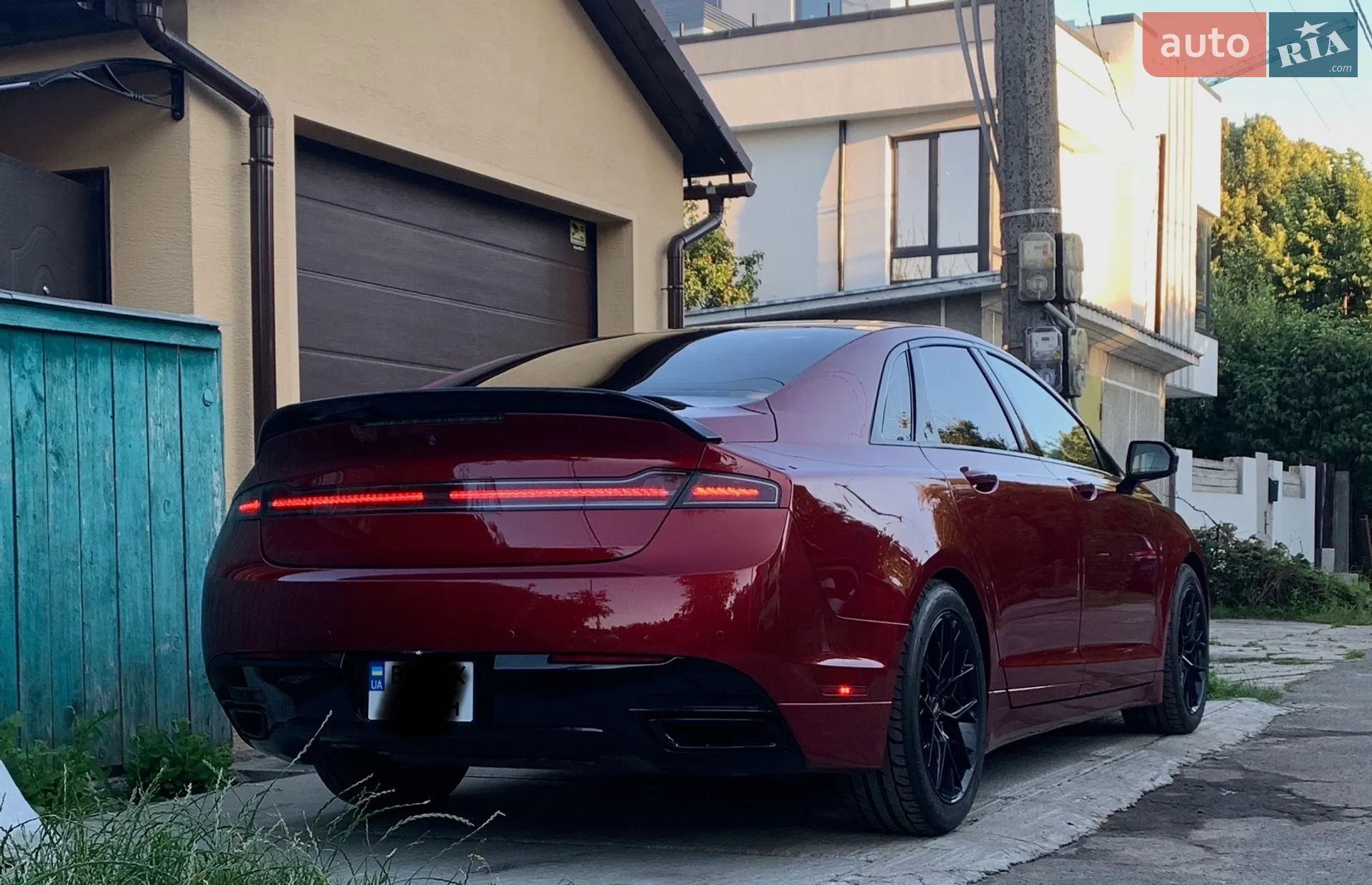 2016 Lincoln MKZ - мініатюра 3