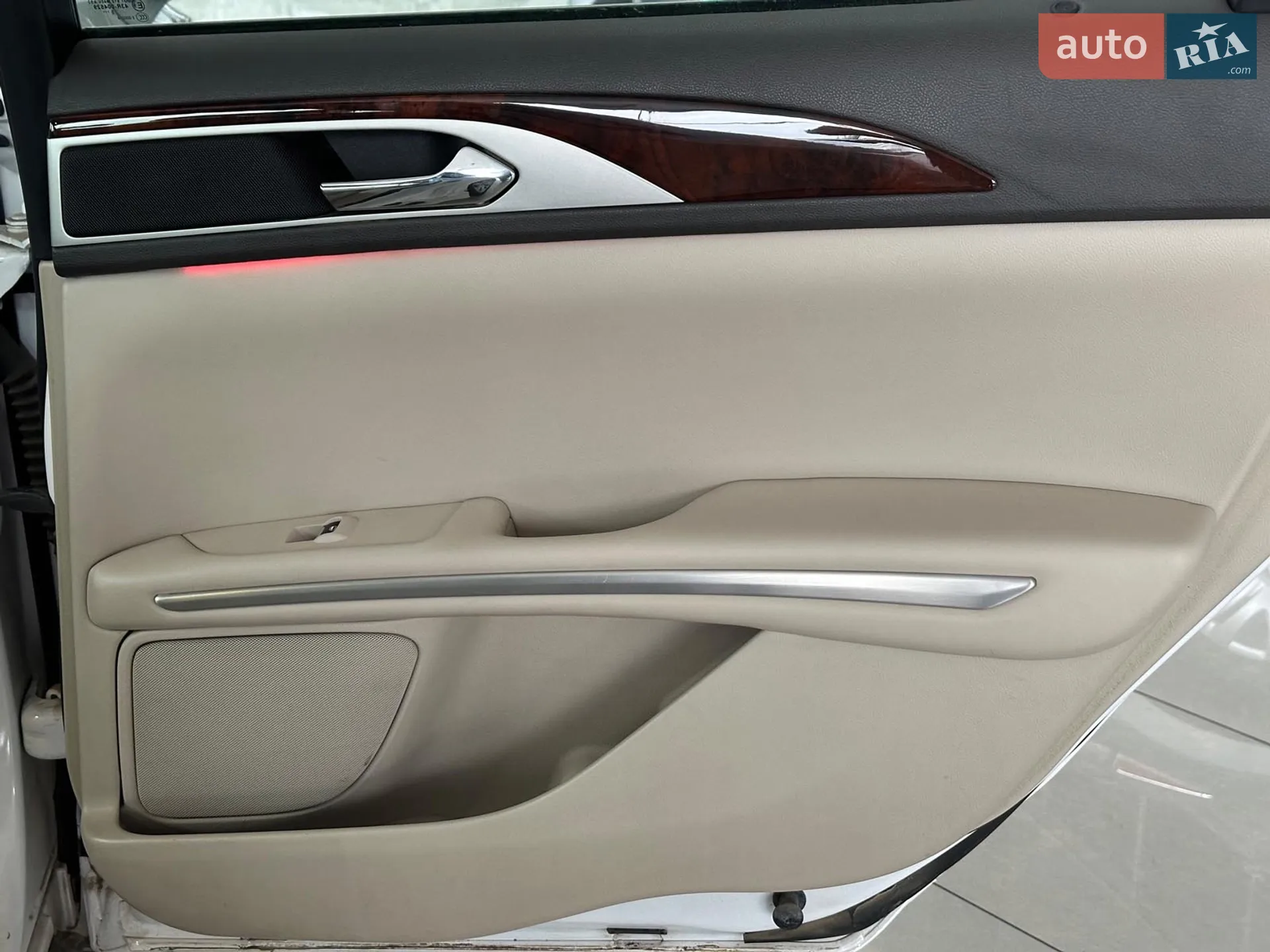 2015 Lincoln MKZ - мініатюра 21