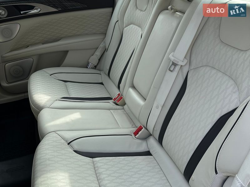 Седан Lincoln MKZ 2017 в Кропивницком