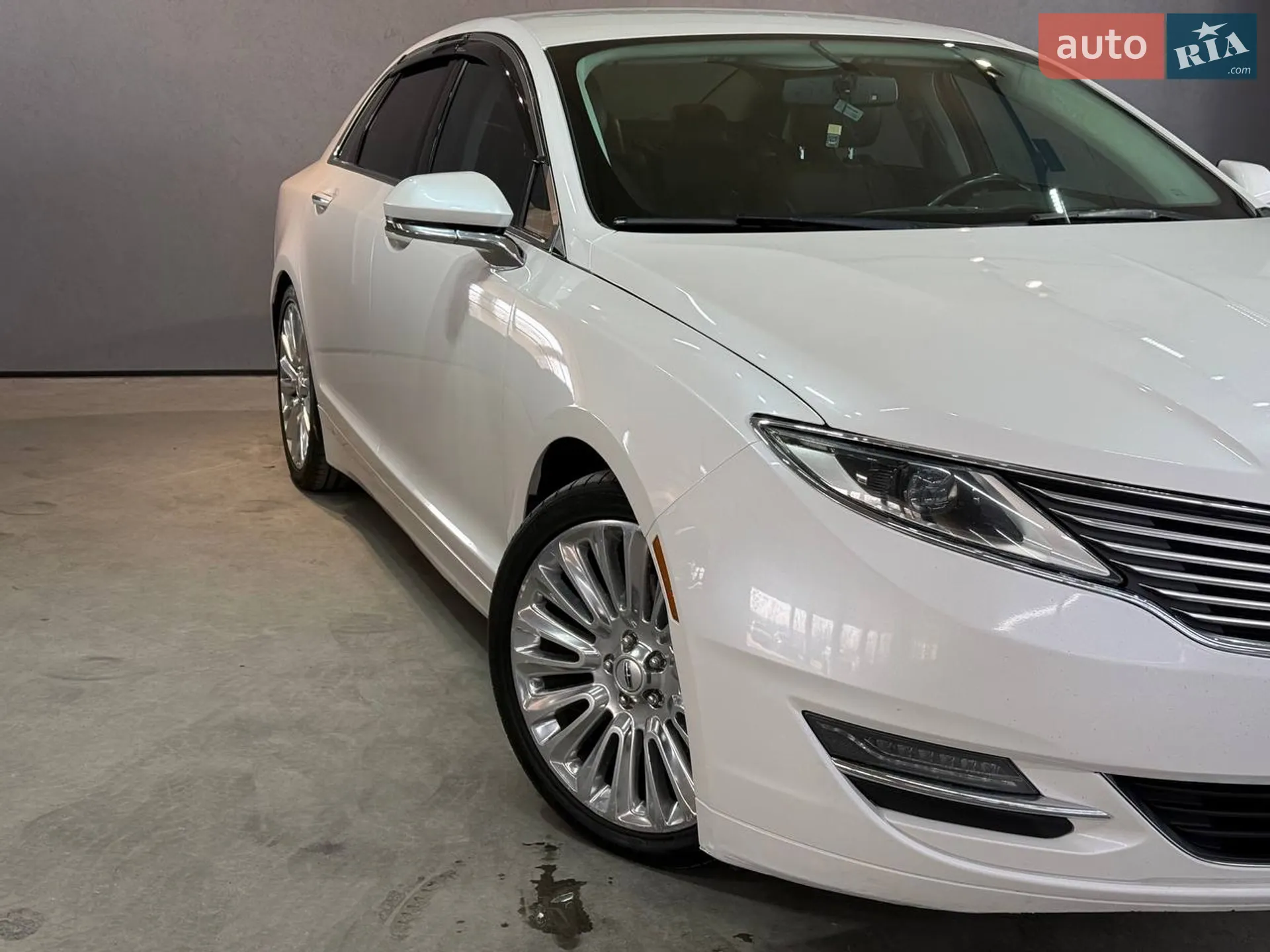 2014 Lincoln MKZ - мініатюра 2