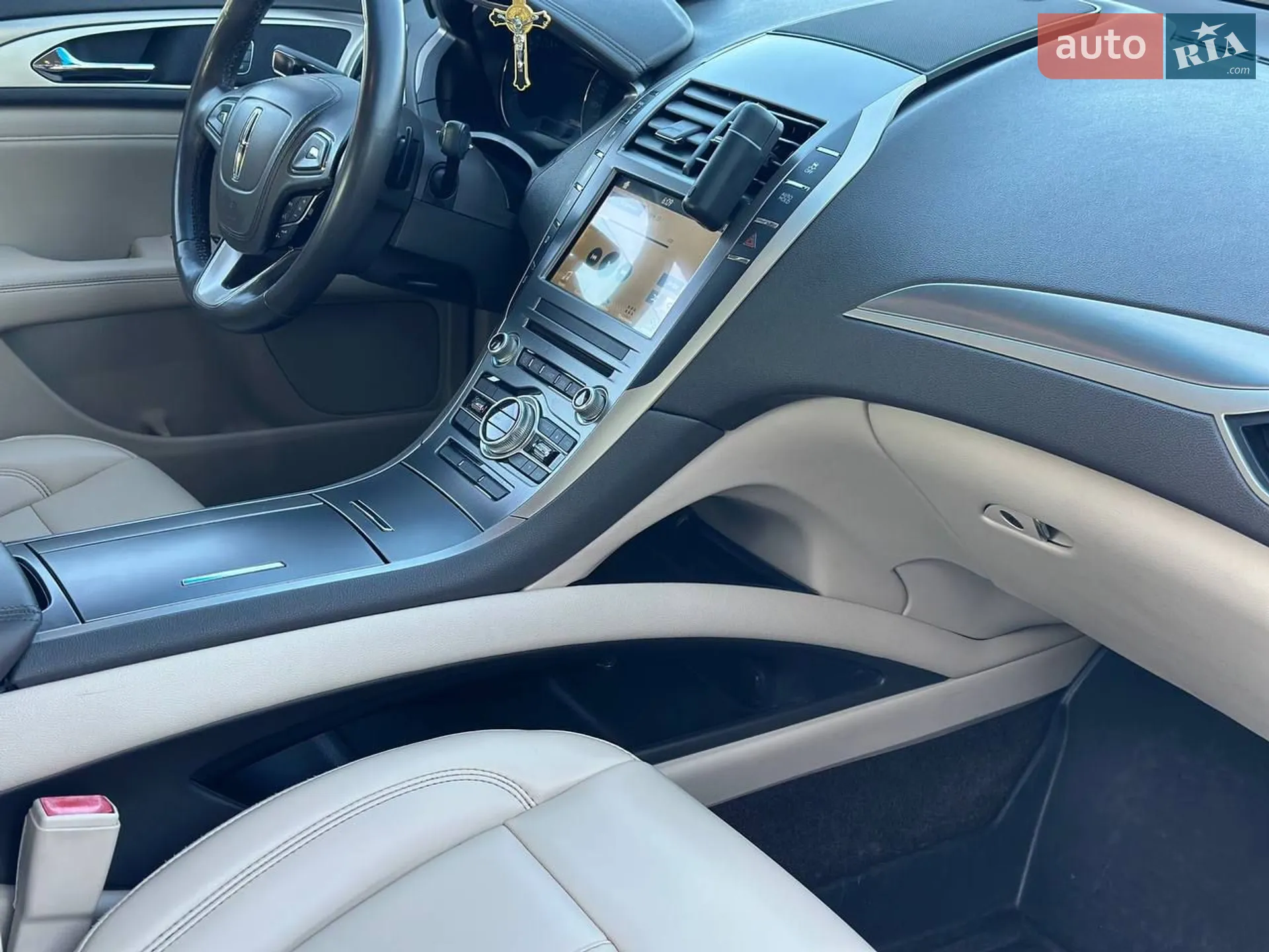 2017 Lincoln MKZ - мініатюра 8