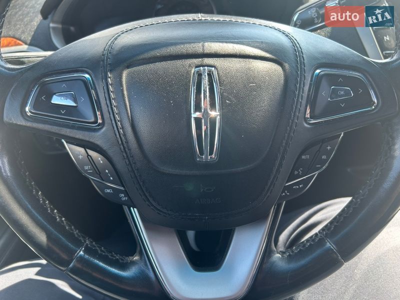 Седан Lincoln MKZ 2019 в Киеве