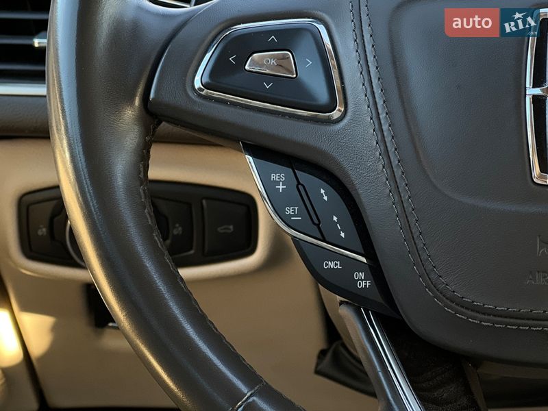 Седан Lincoln MKZ 2018 в Львові