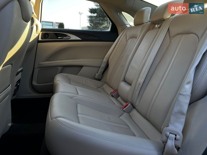 Седан Lincoln MKZ 2018 в Львові