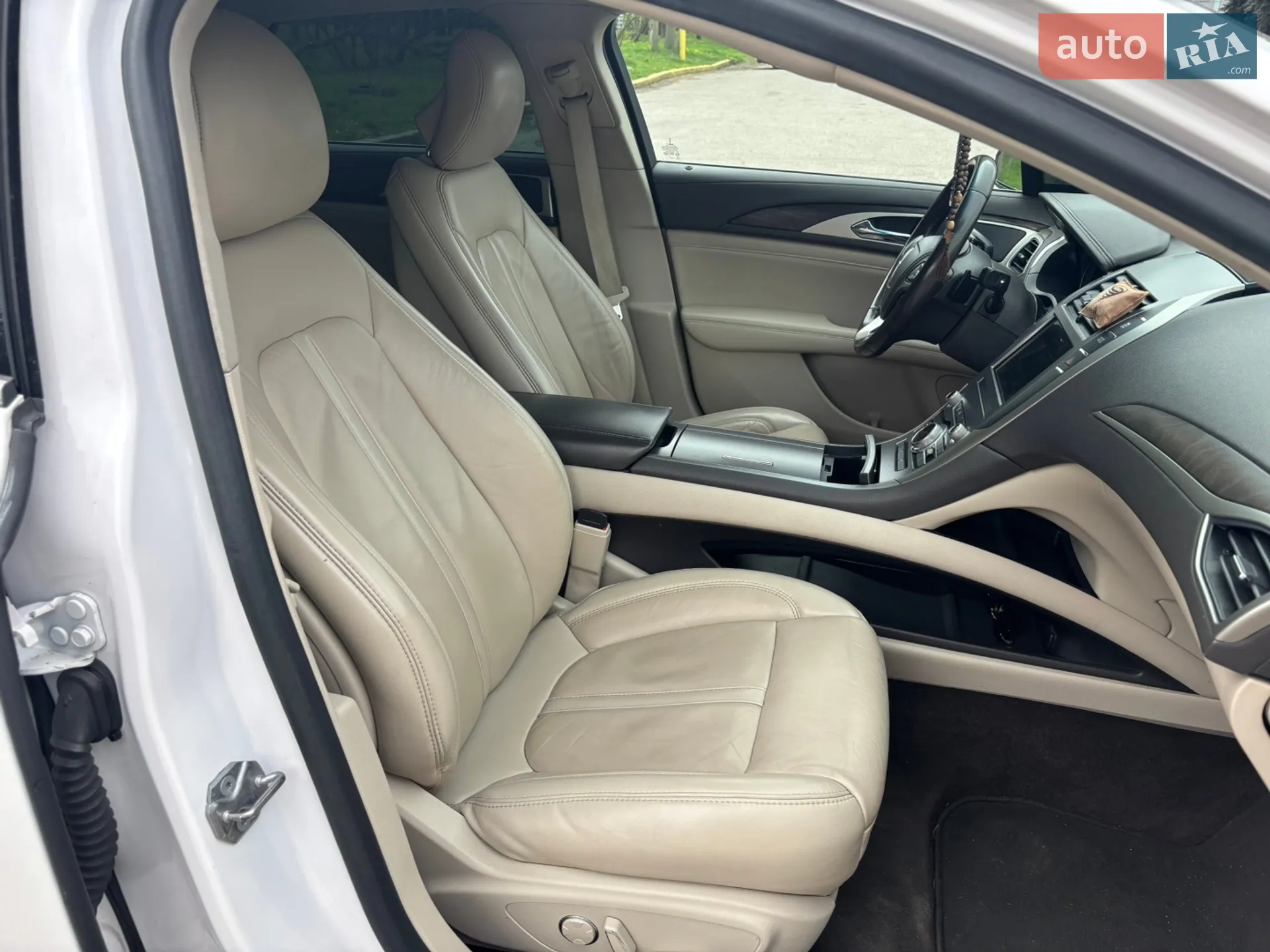 2018 Lincoln MKZ - мініатюра 20