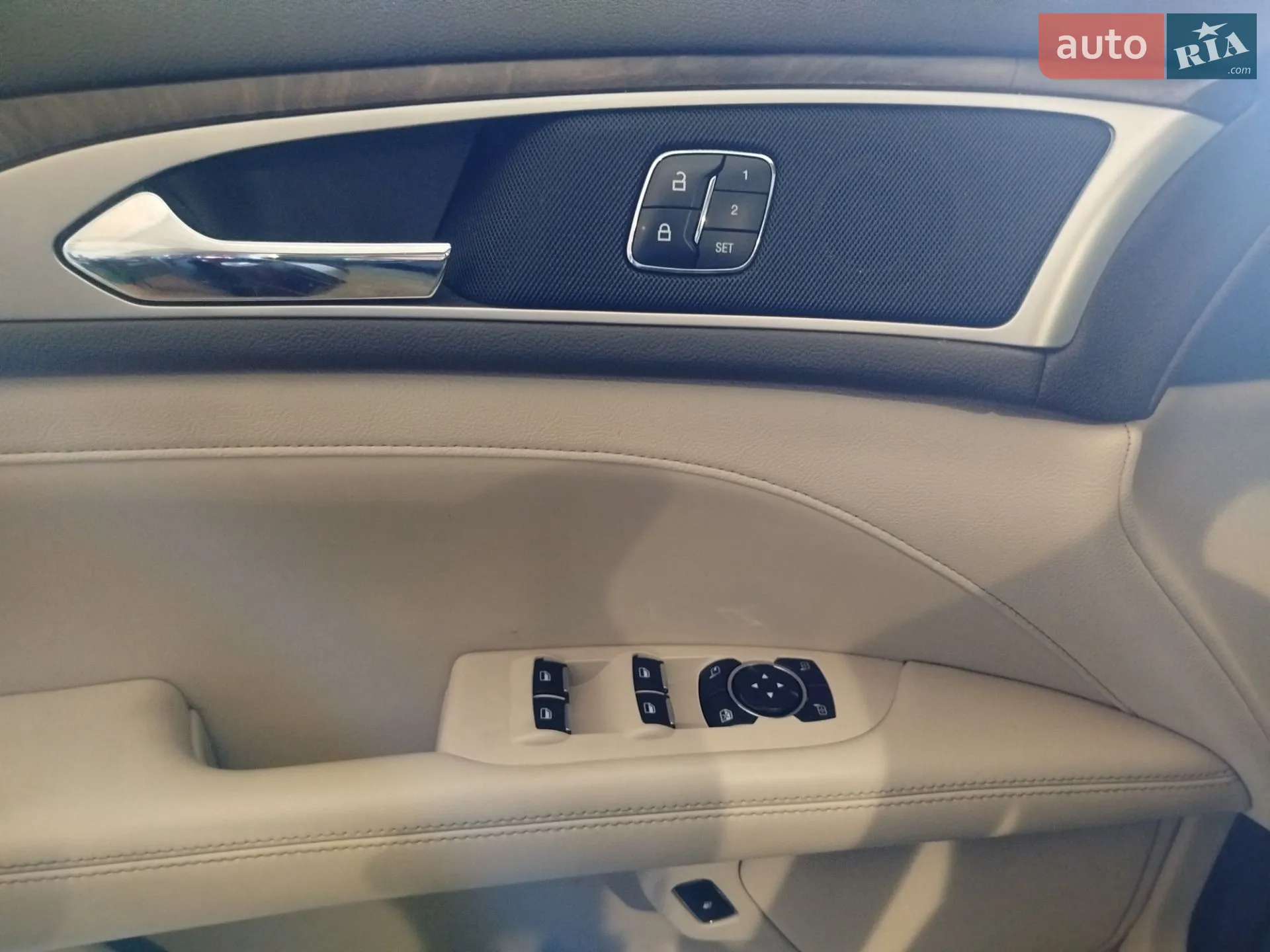 2016 Lincoln MKZ - мініатюра 14