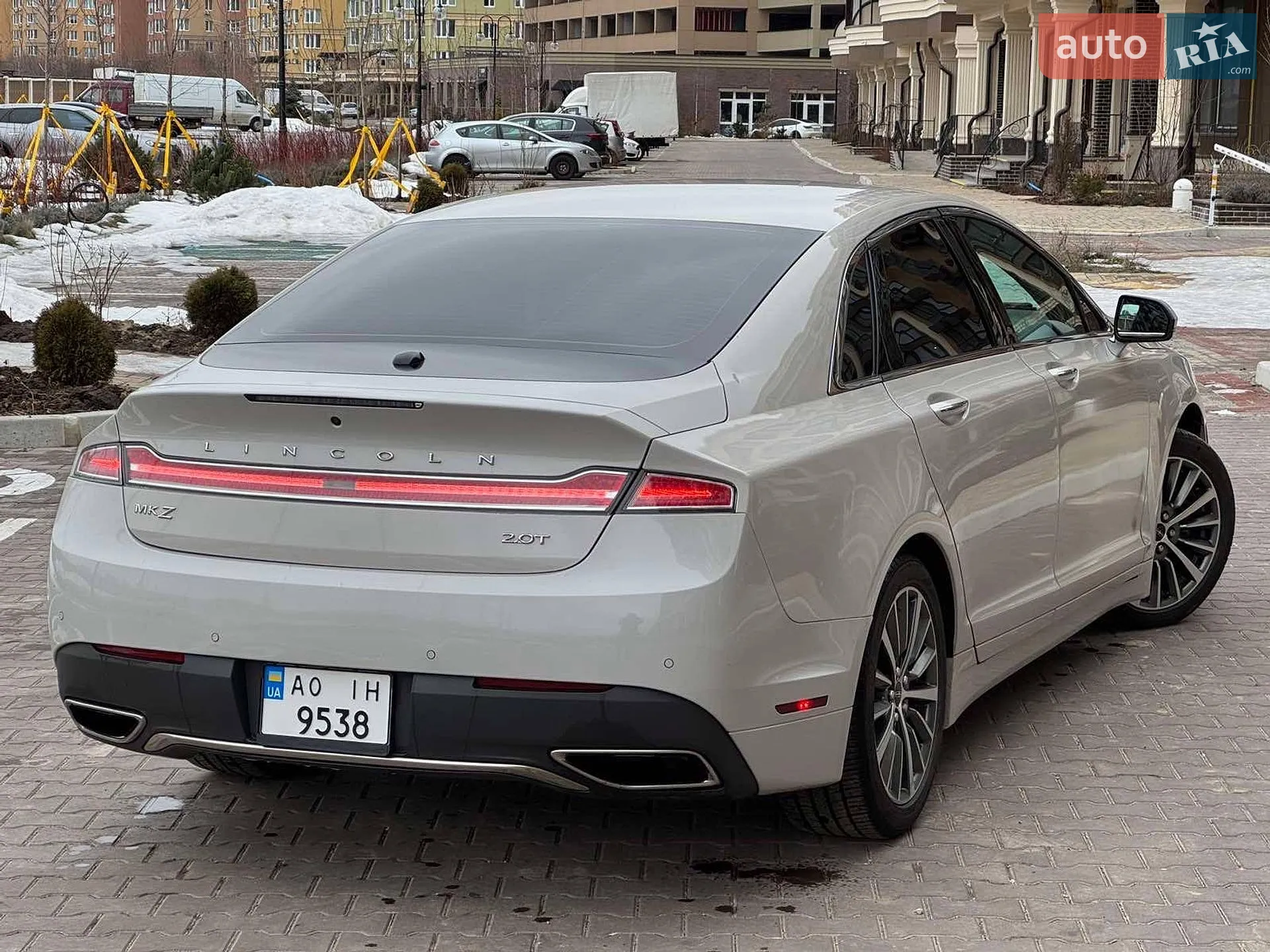 2019 Lincoln MKZ - мініатюра 8
