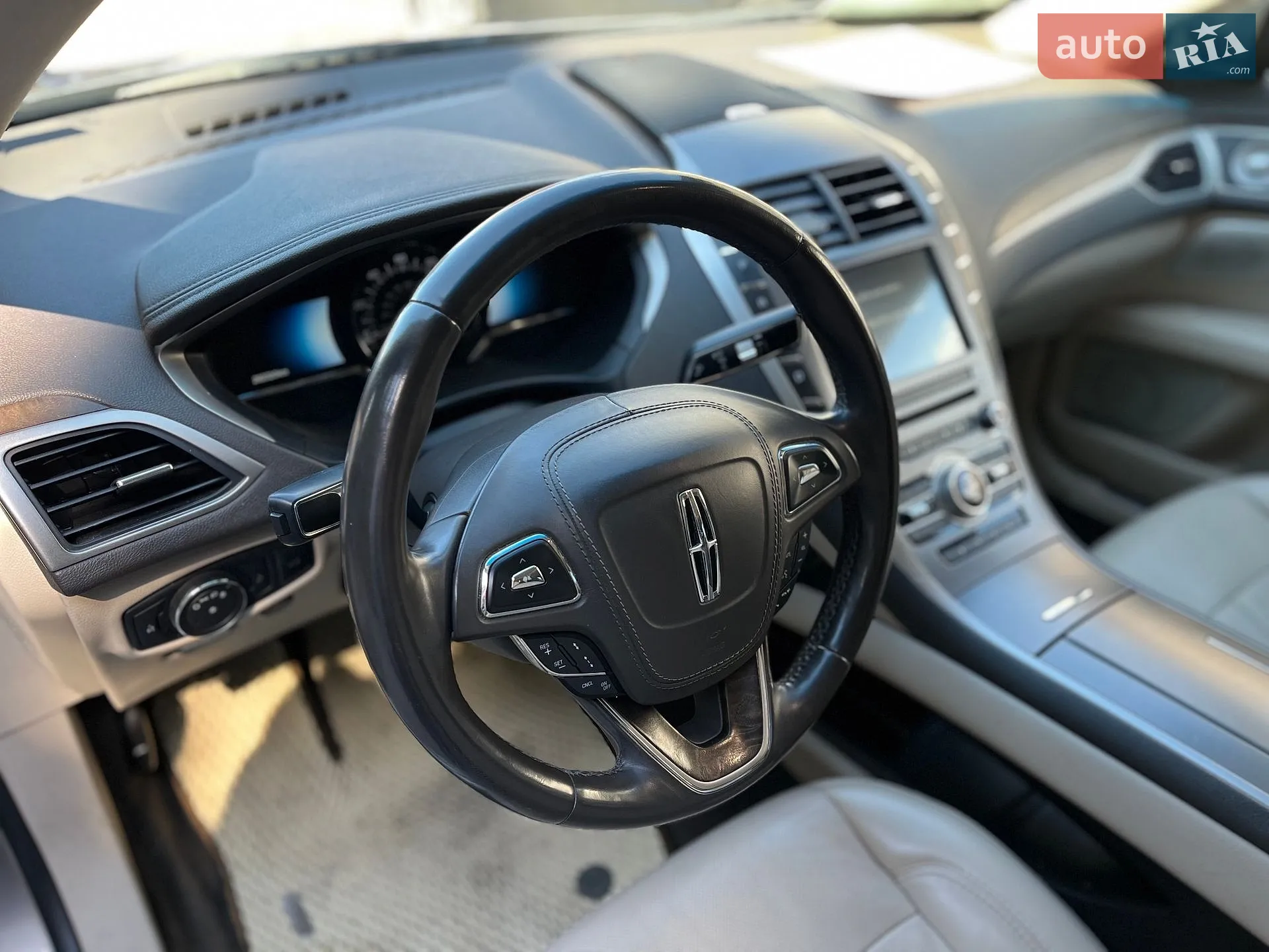 2018 Lincoln MKZ - мініатюра 15