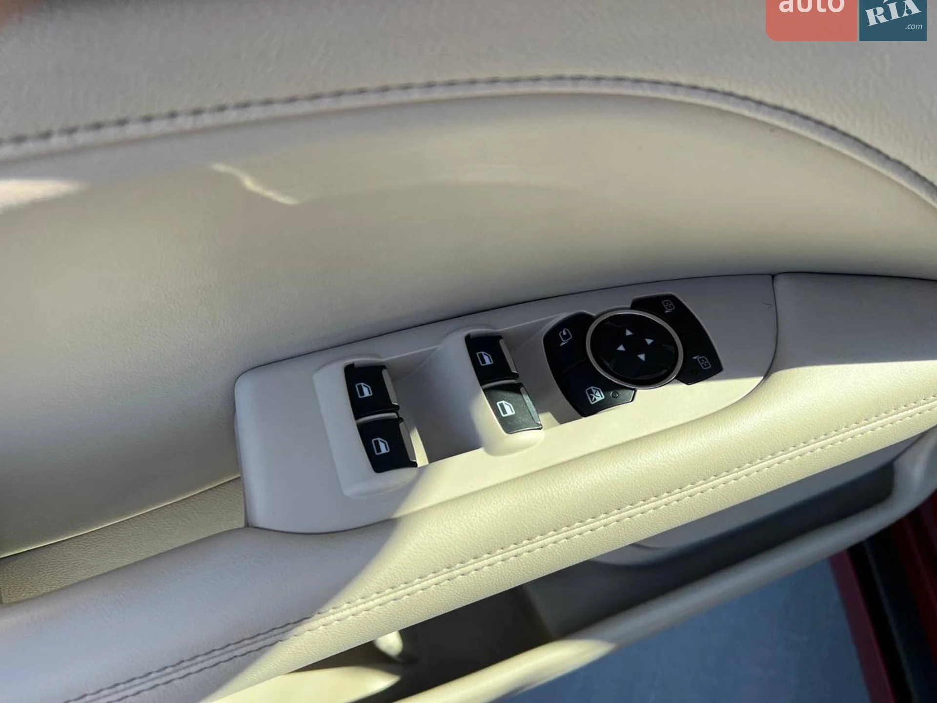 2017 Lincoln MKZ - мініатюра 18
