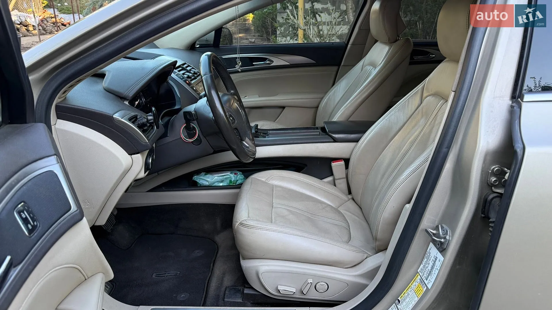 2017 Lincoln MKZ - мініатюра 20