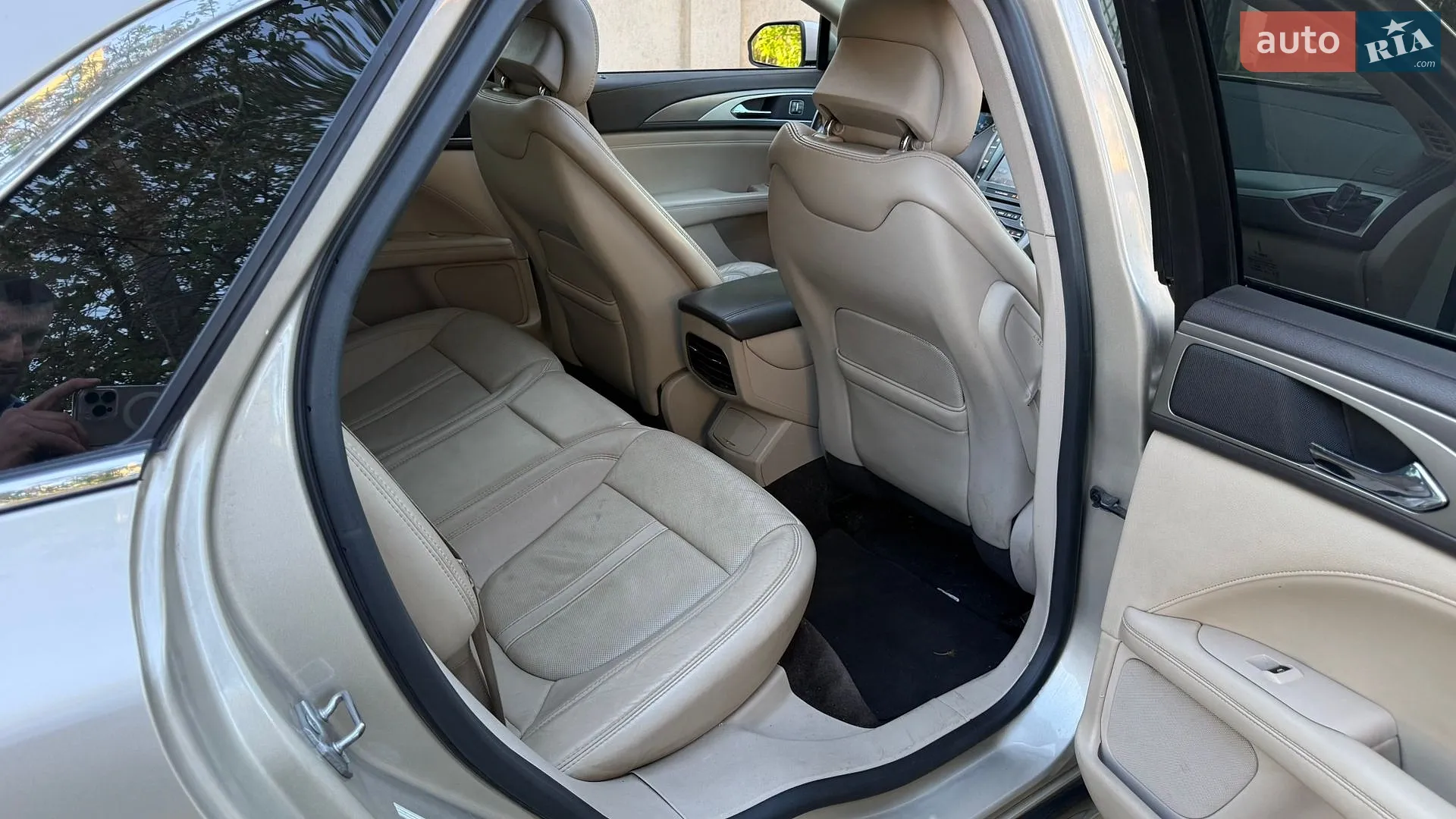 2017 Lincoln MKZ - мініатюра 31