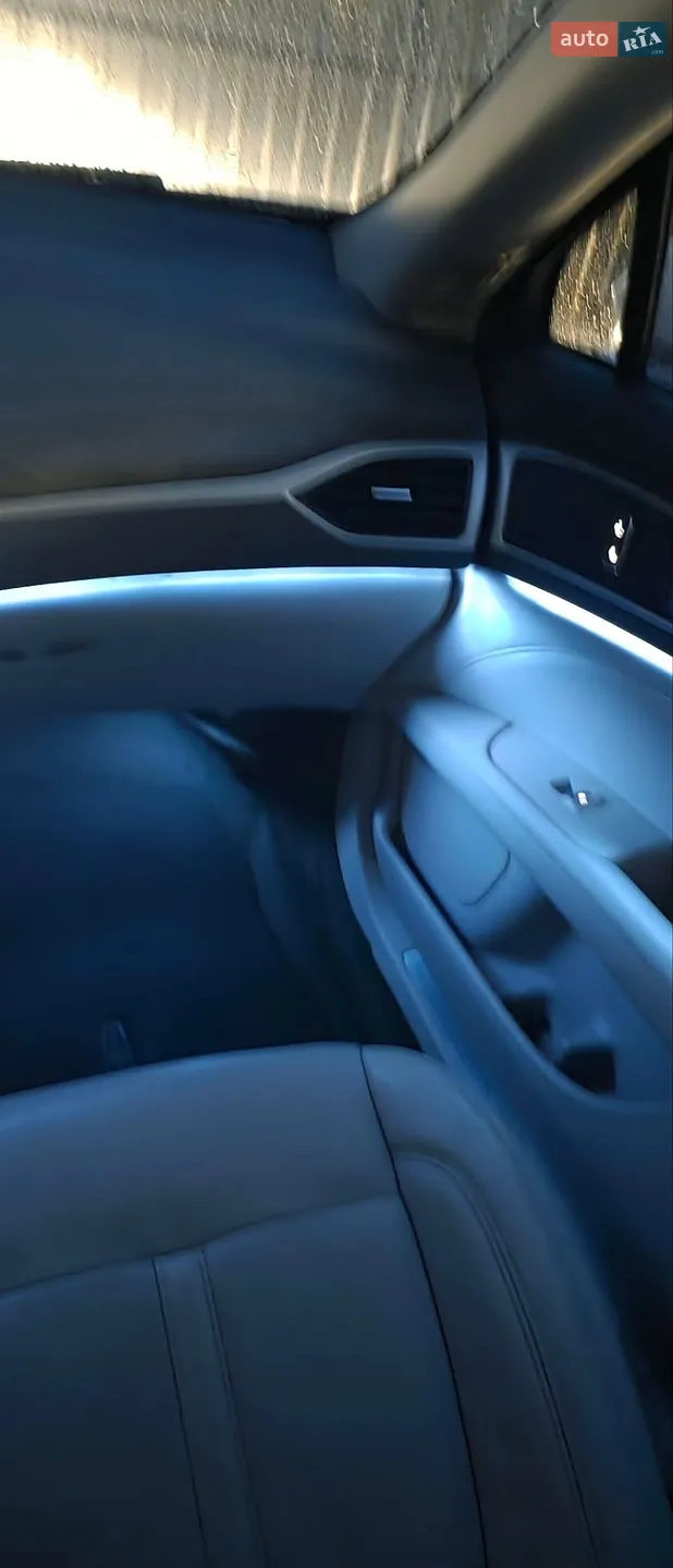 2016 Lincoln MKZ - мініатюра 34