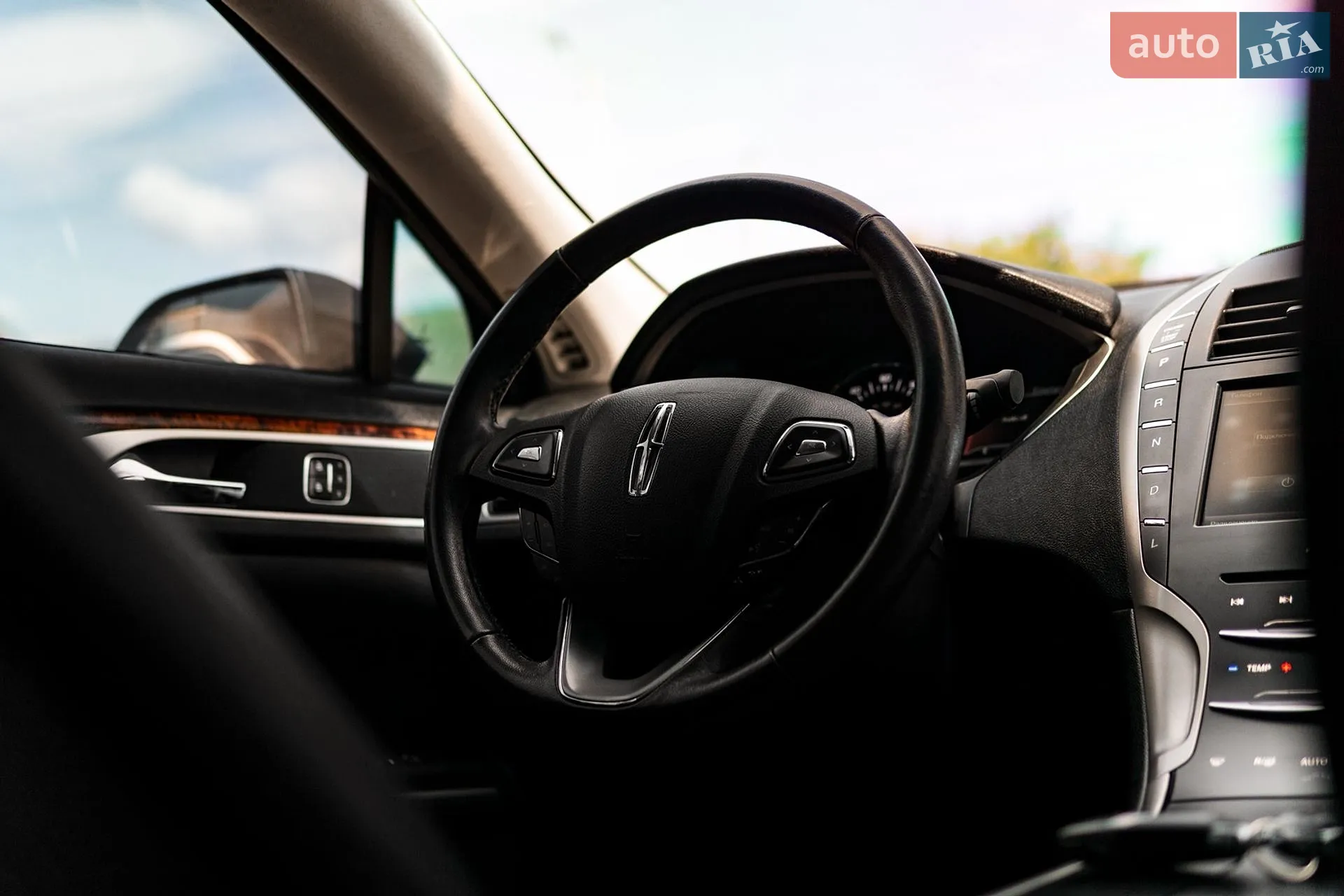 2015 Lincoln MKZ - мініатюра 13