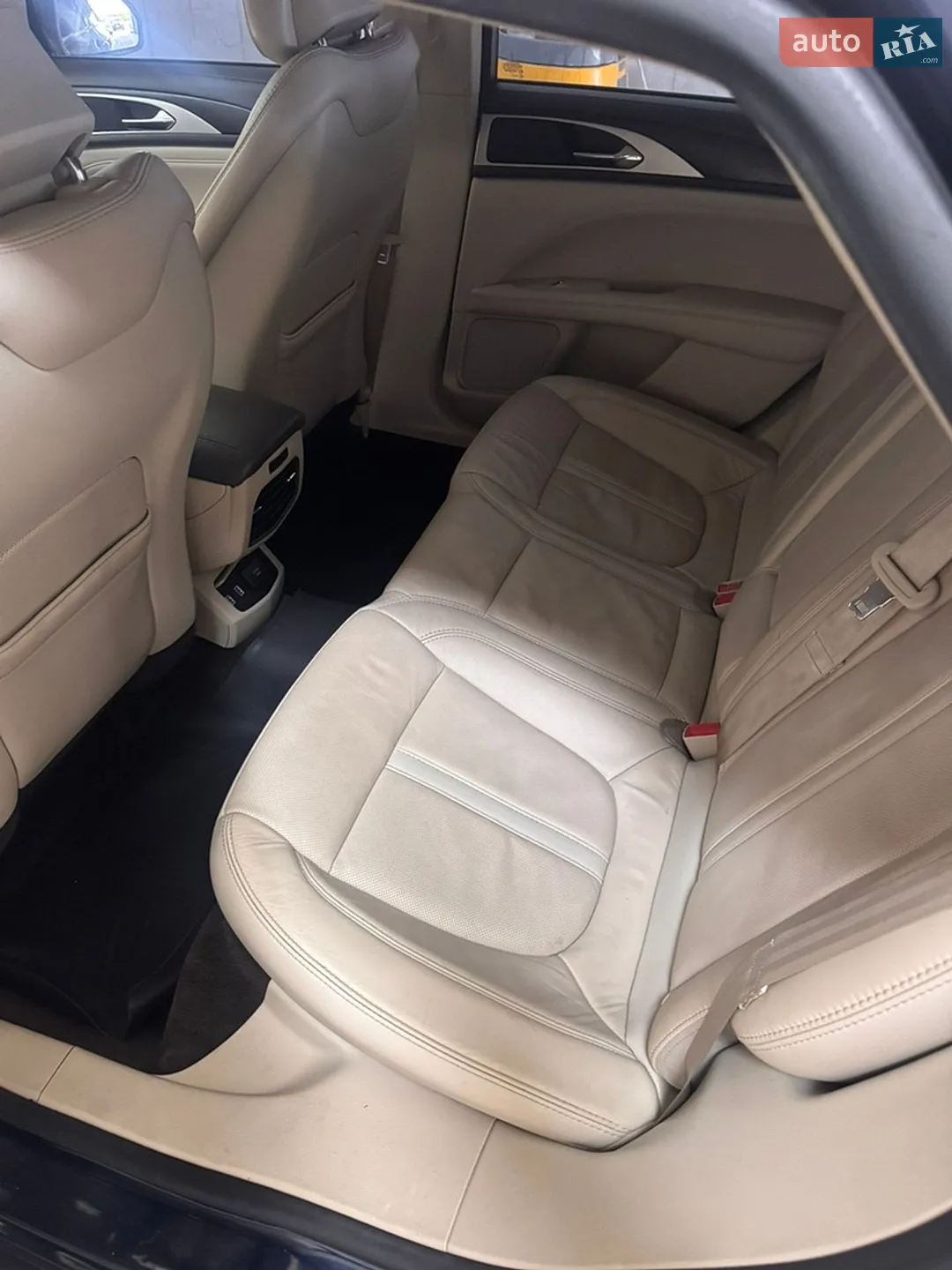 2017 Lincoln MKZ - мініатюра 17
