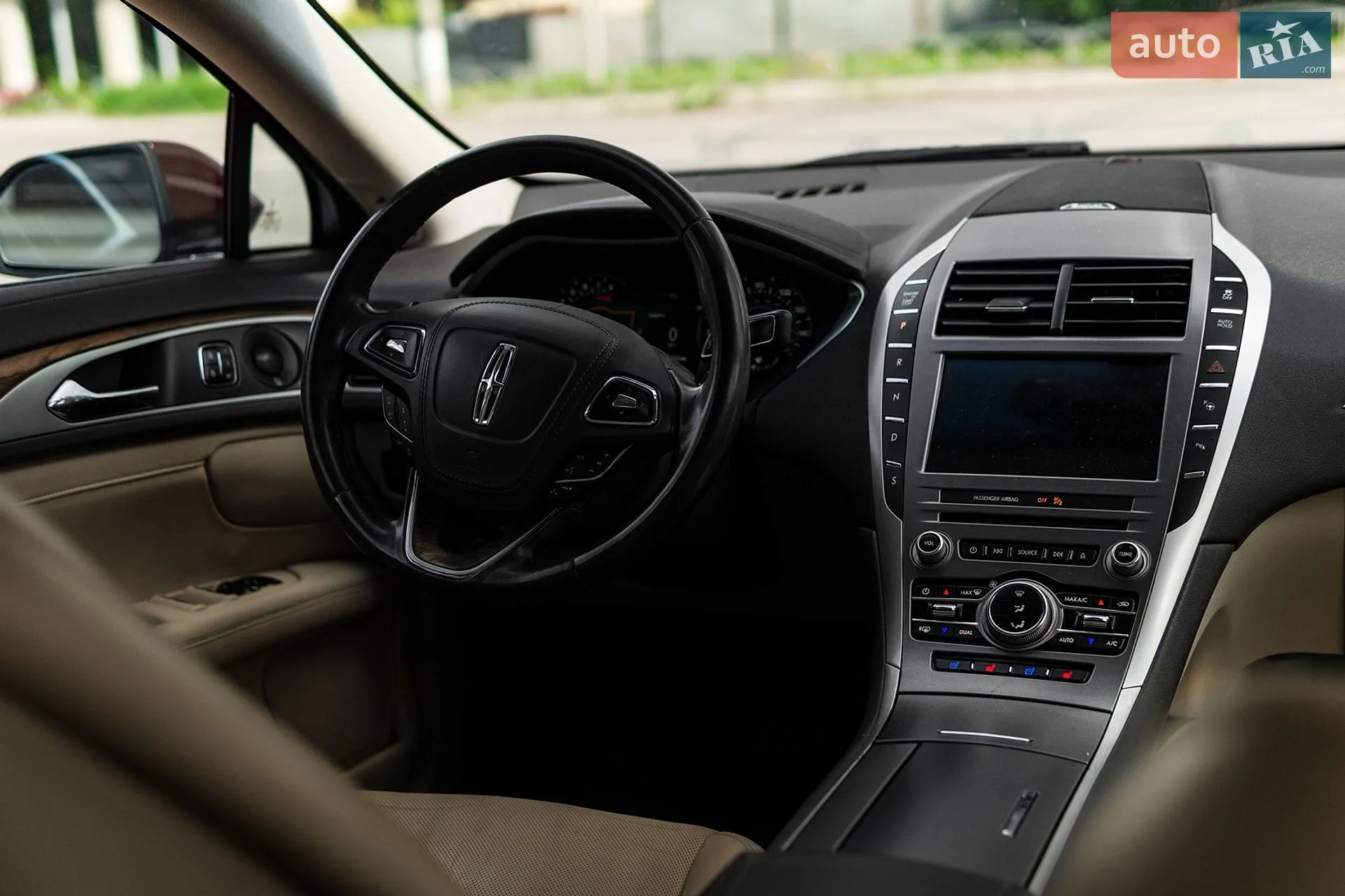 2017 Lincoln MKZ - мініатюра 19
