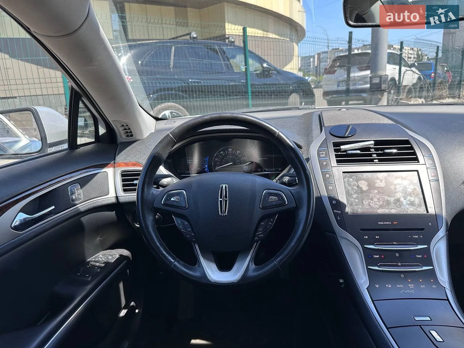 2016 Lincoln MKZ - мініатюра 15