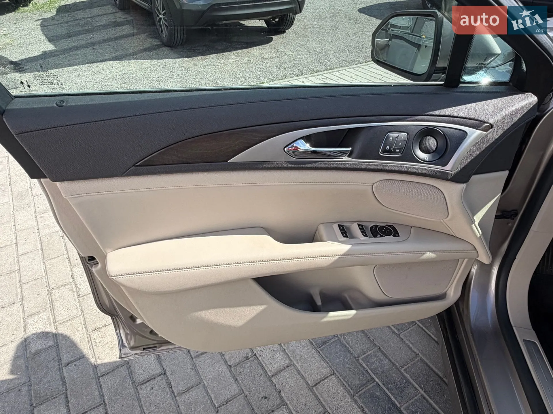 2020 Lincoln MKZ - мініатюра 20