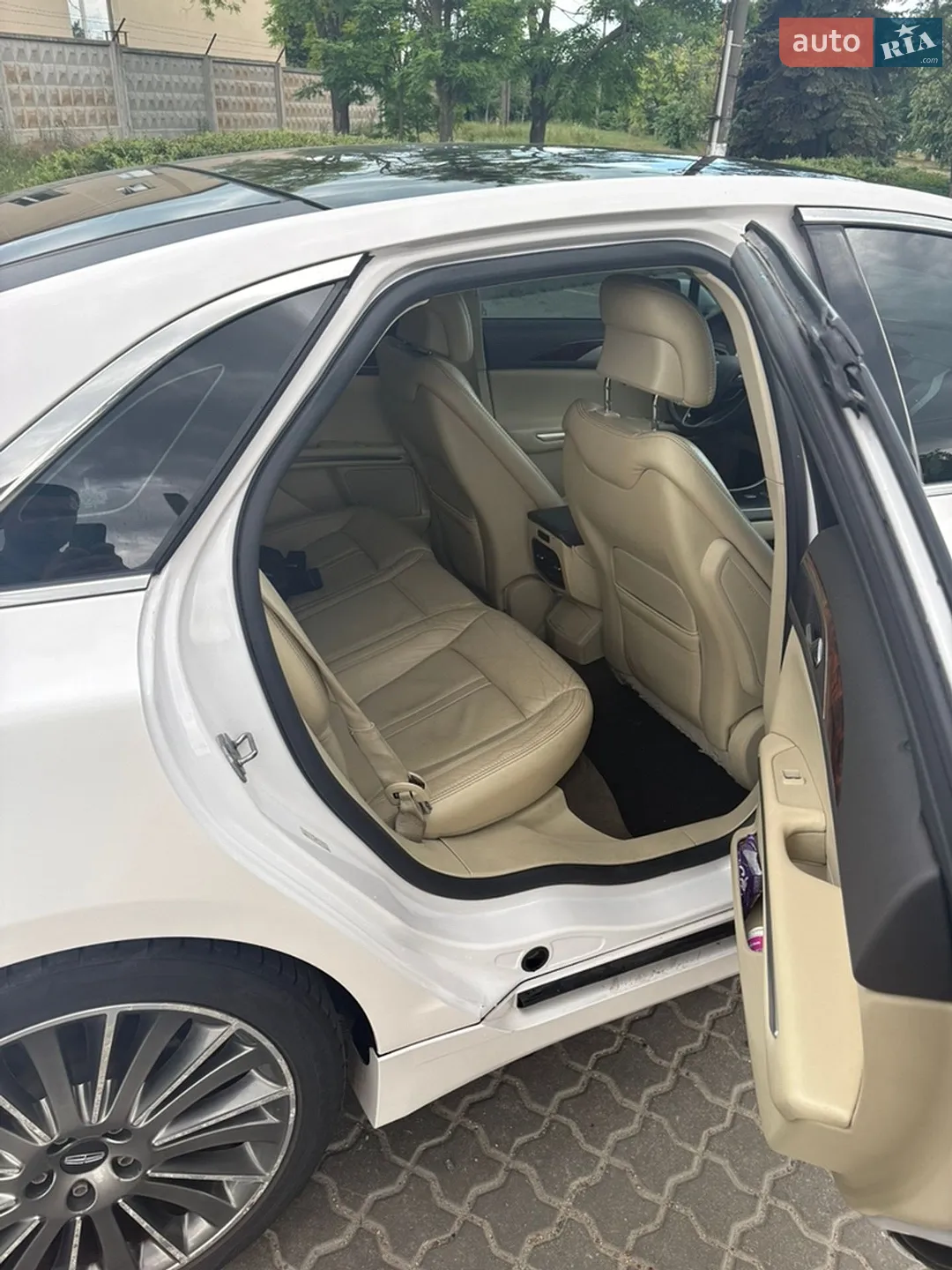 2013 Lincoln MKZ - мініатюра 8