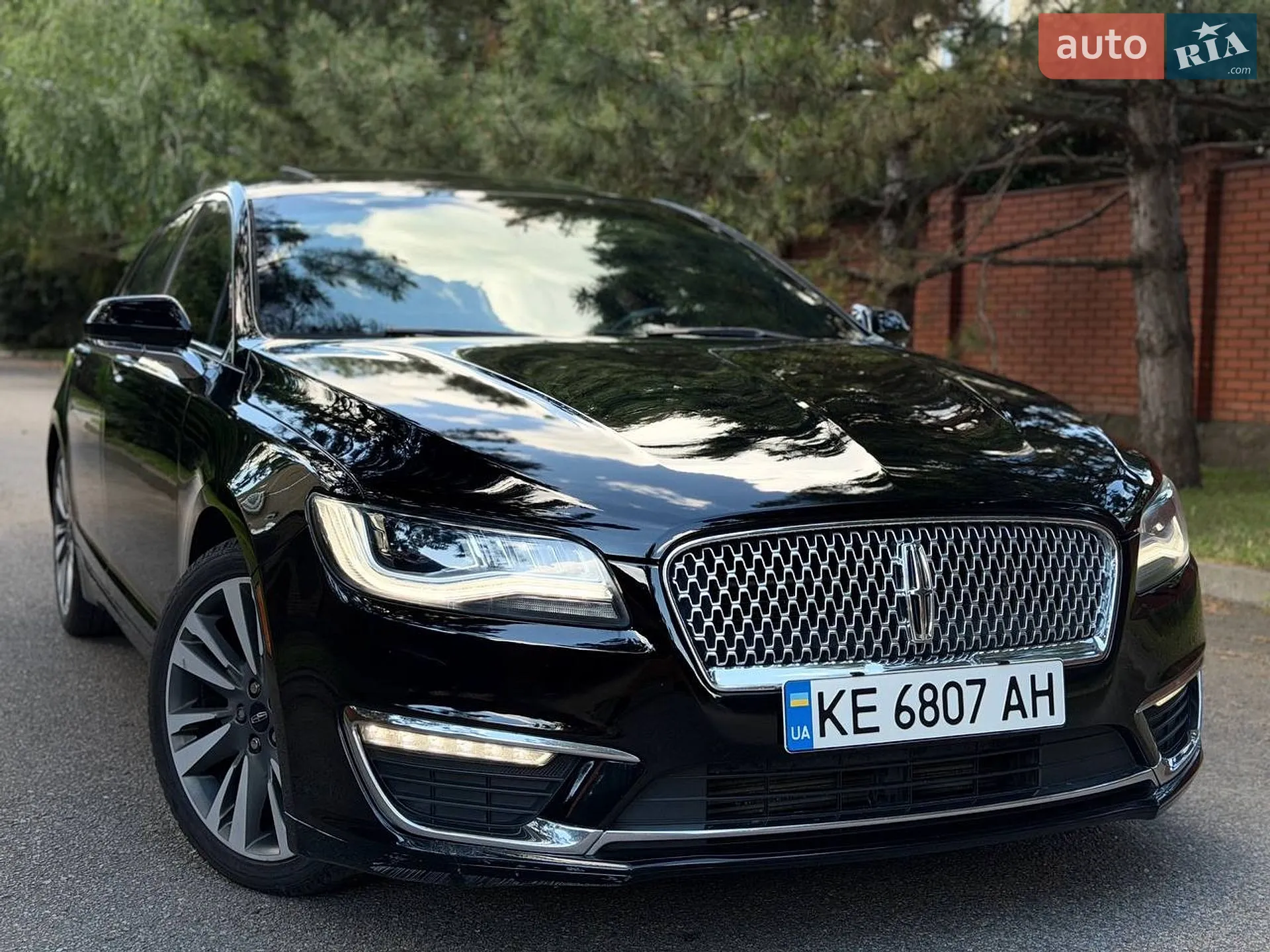 2016 Lincoln MKZ - мініатюра 2