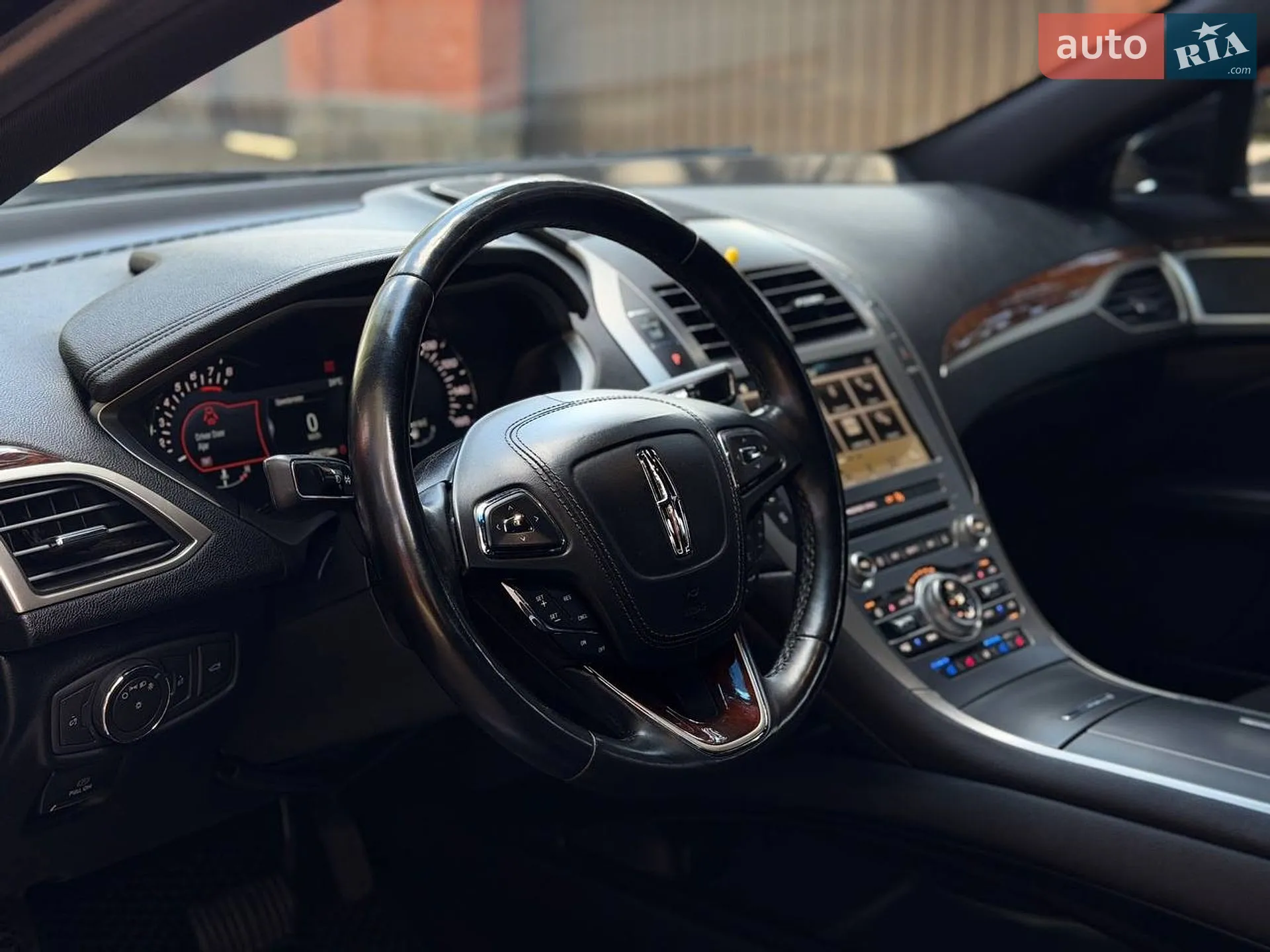 2016 Lincoln MKZ - мініатюра 15
