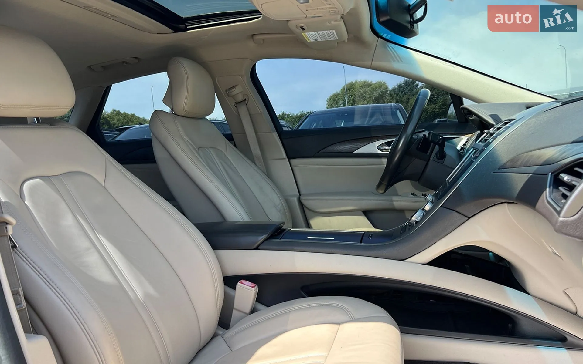 2016 Lincoln MKZ - мініатюра 17