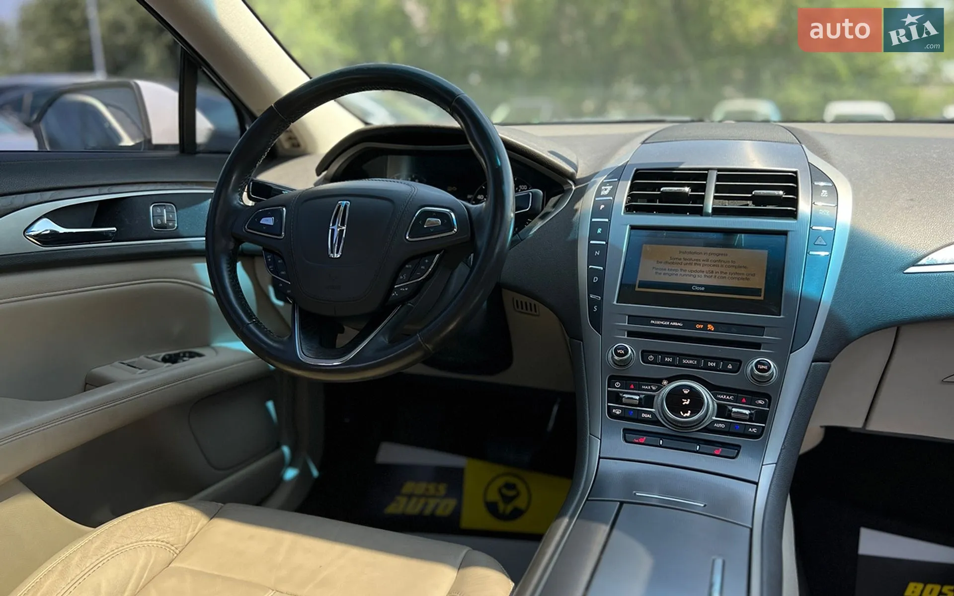 2016 Lincoln MKZ - мініатюра 18