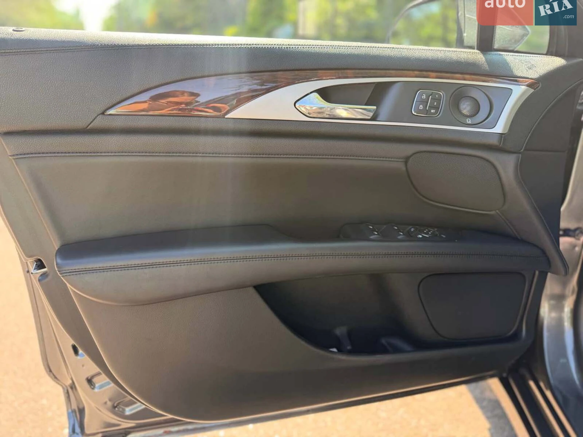2020 Lincoln MKZ - мініатюра 35