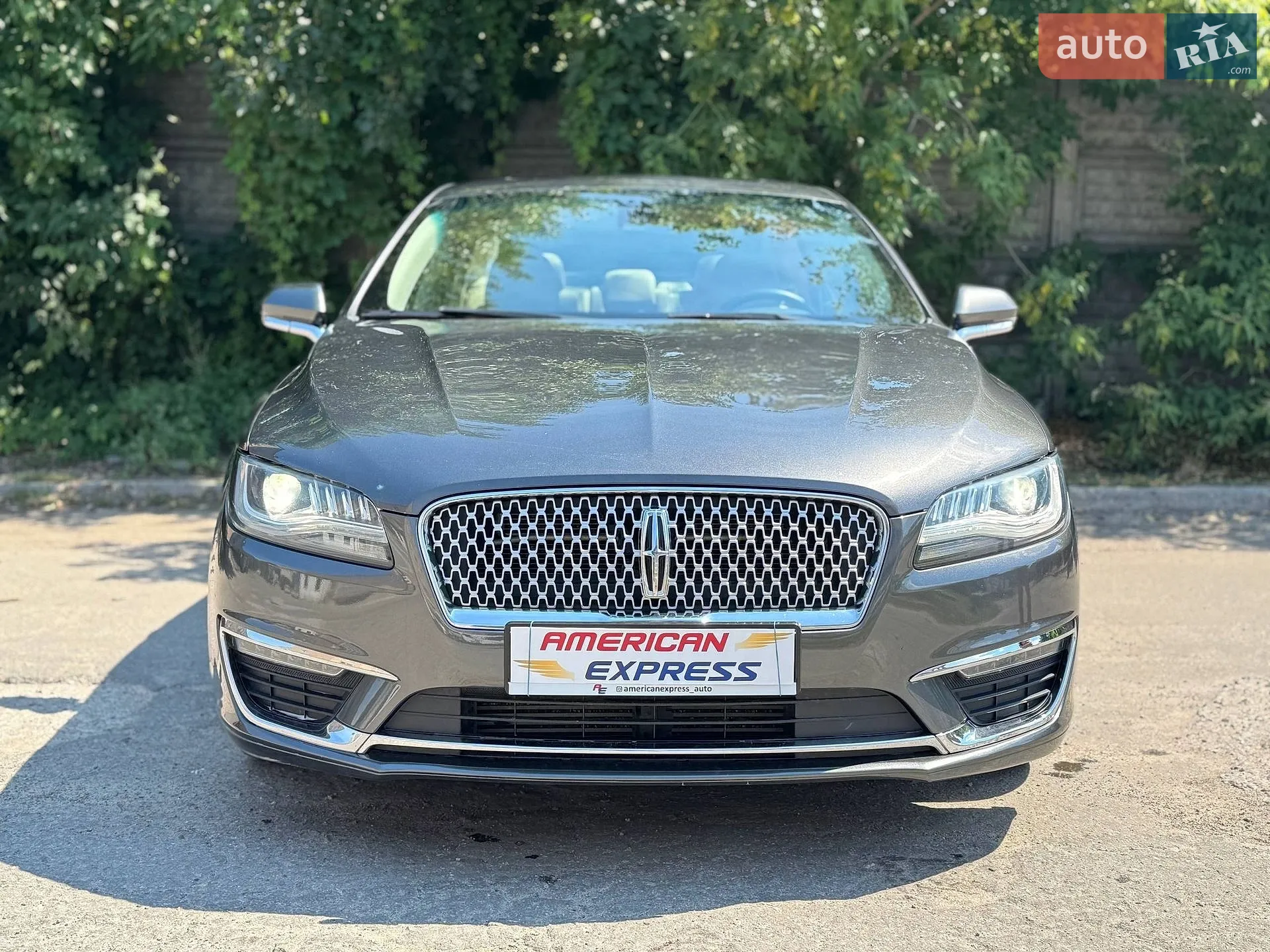 2016 Lincoln MKZ - мініатюра 3