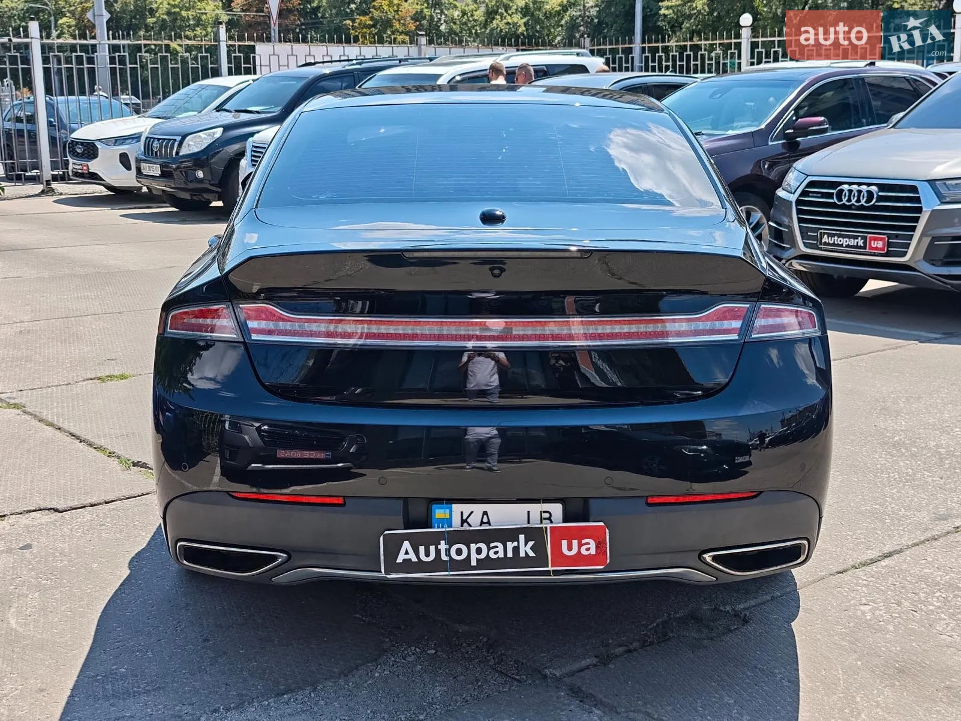 2016 Lincoln MKZ - мініатюра 12