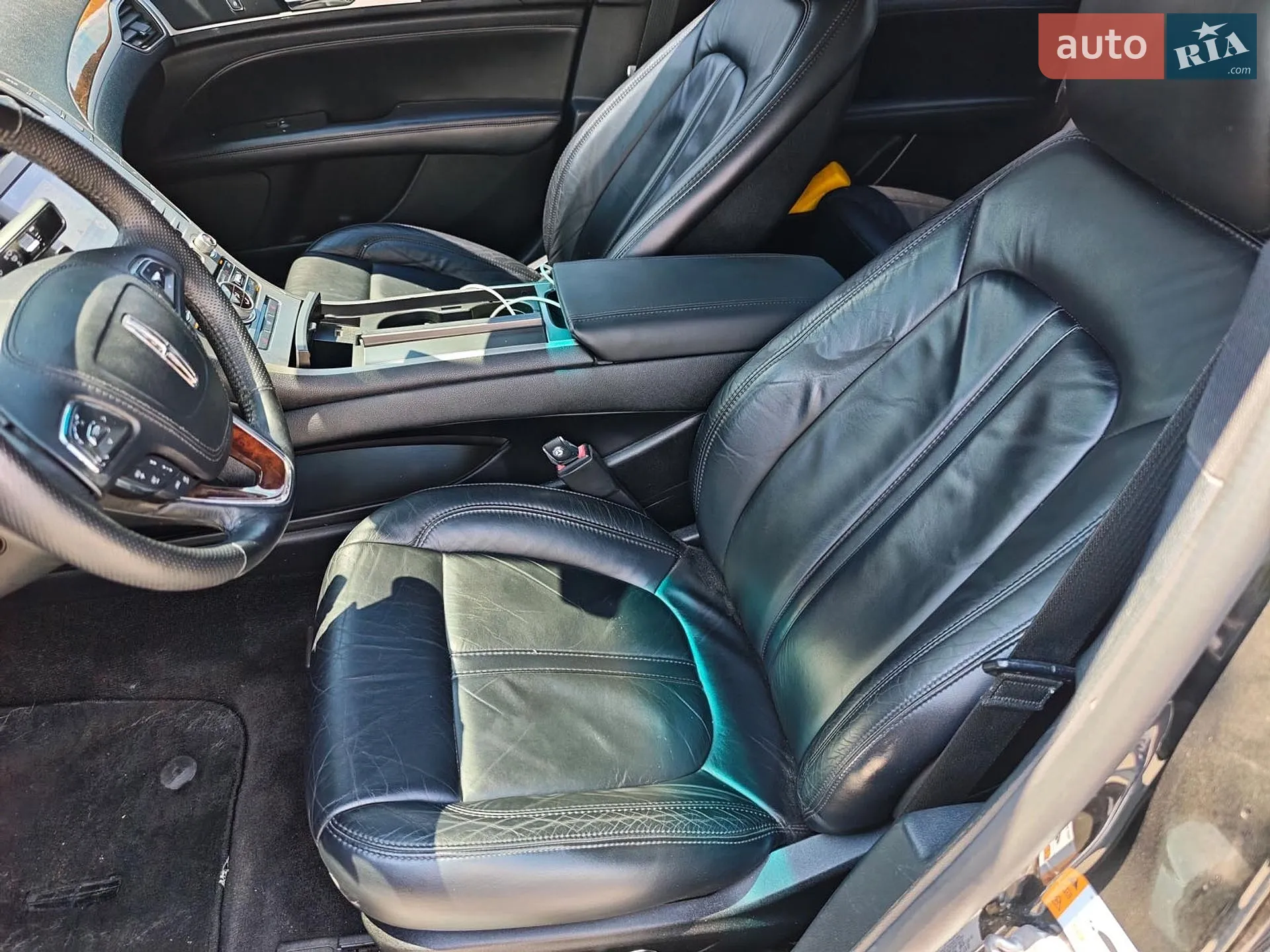 2016 Lincoln MKZ - мініатюра 22