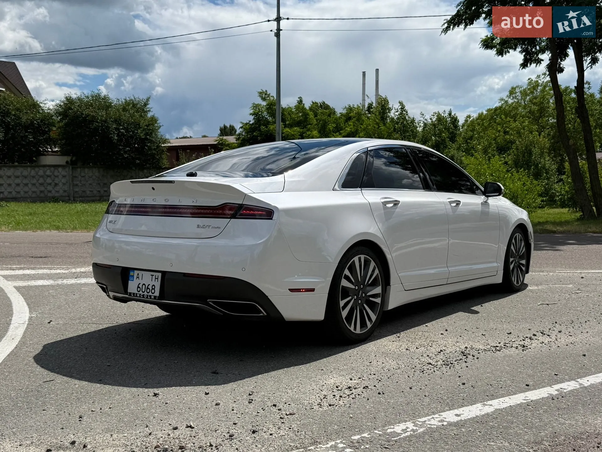 2016 Lincoln MKZ - мініатюра 3