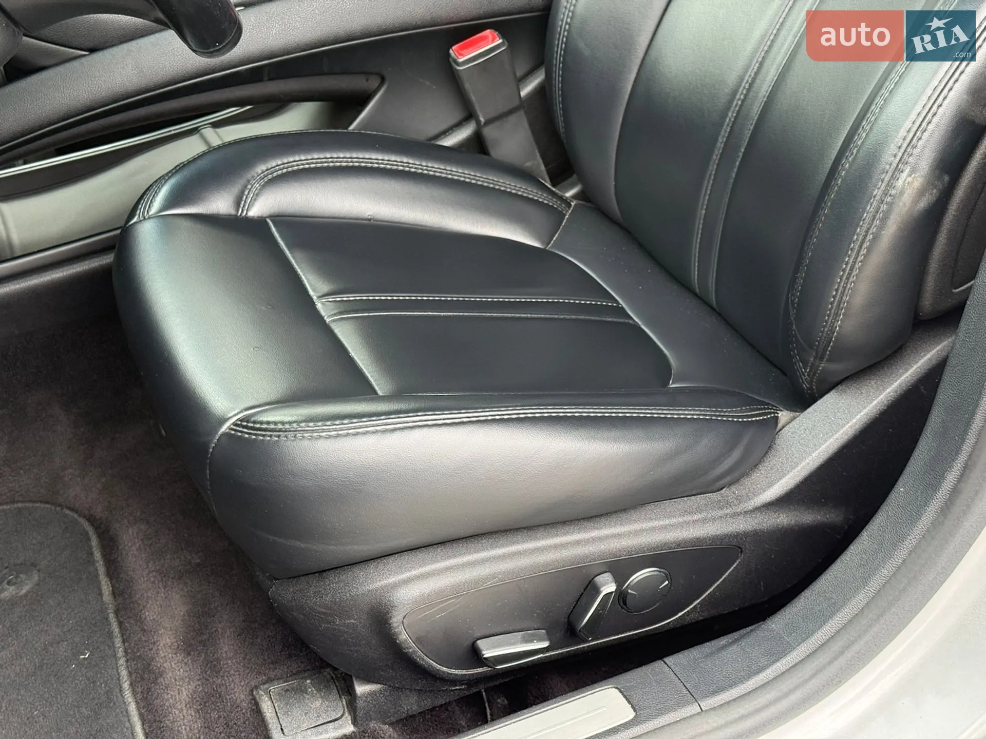 2016 Lincoln MKZ - мініатюра 30