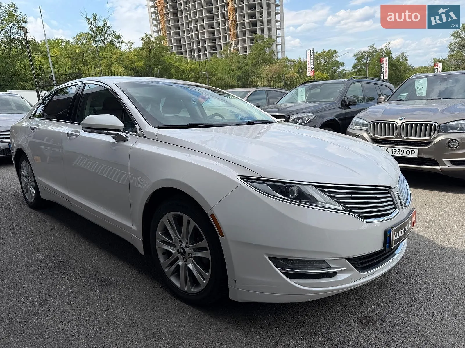 2014 Lincoln MKZ - мініатюра 3