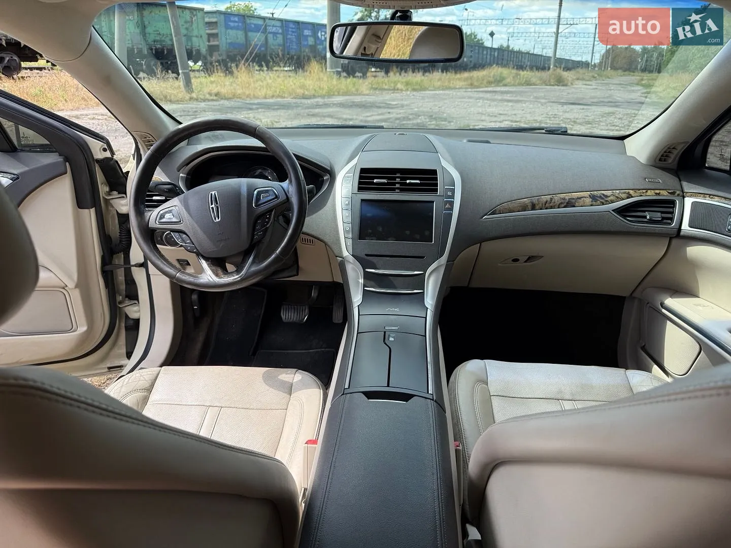 2016 Lincoln MKZ - мініатюра 24