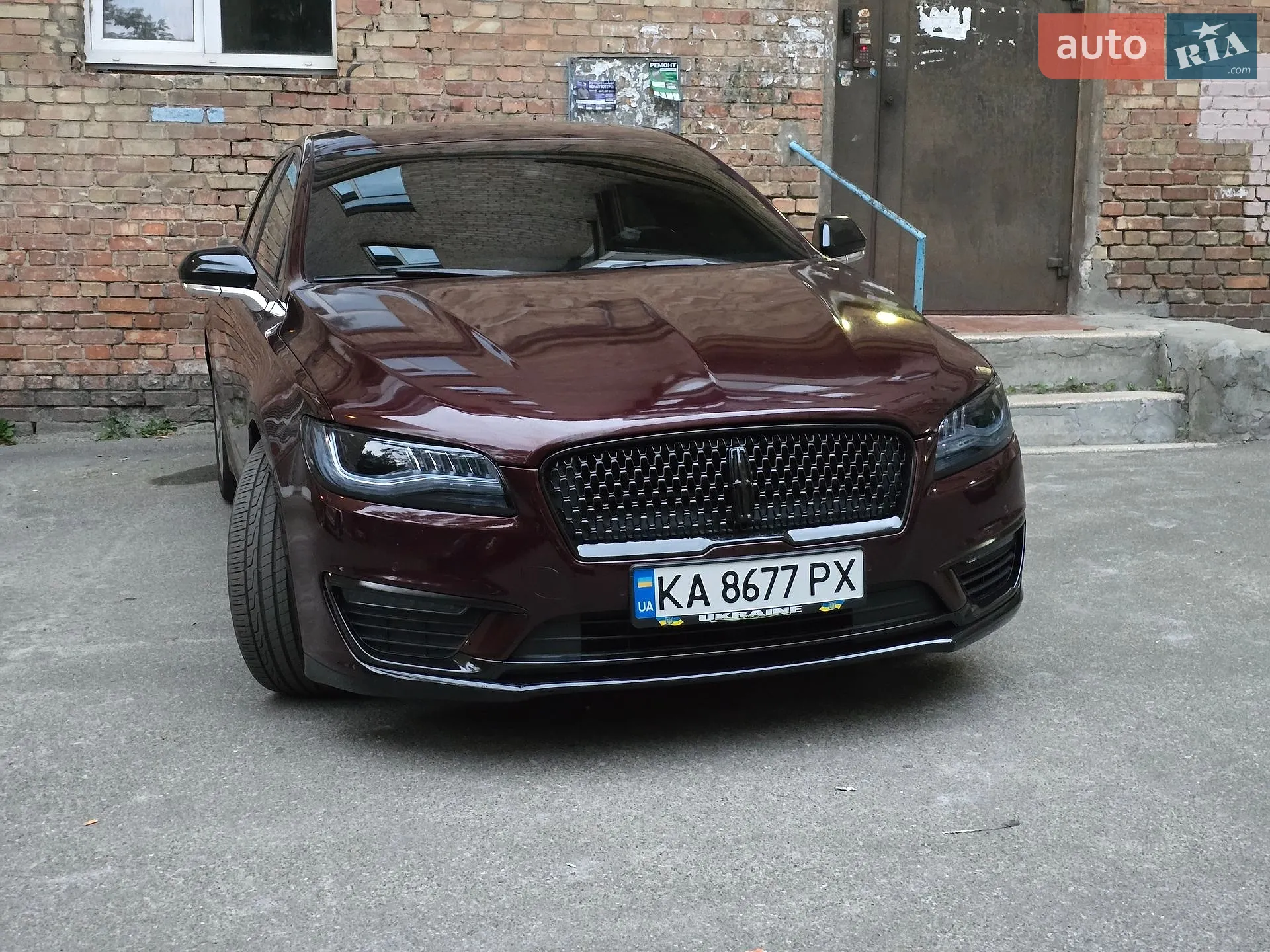Lincoln MKZ 2016 VIN 3LN6L5FCXHR636061 фото оголошення 2 з 39